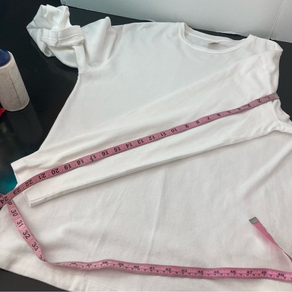 Old Navy women’s‎ long sleeve white T-Shirt - Picture 12 of 14